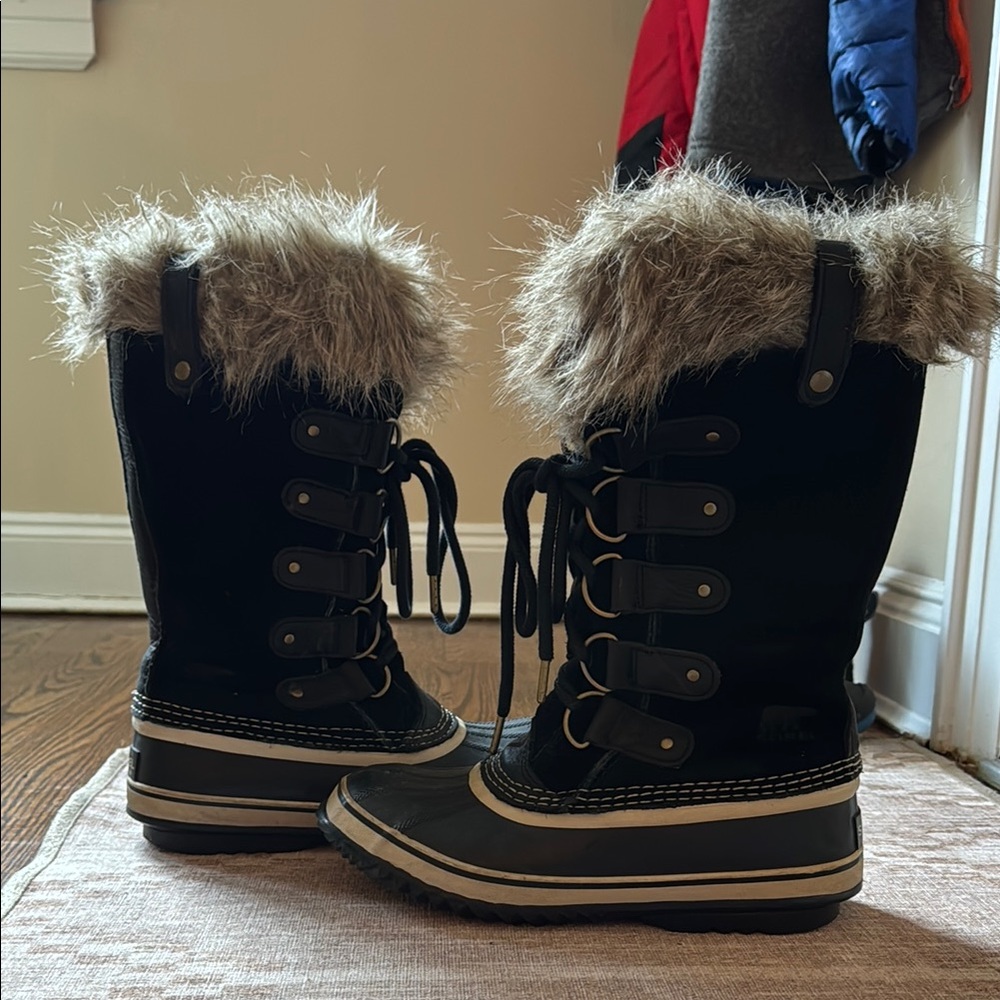 Sorel Black Fur-Lined Winter Boots
